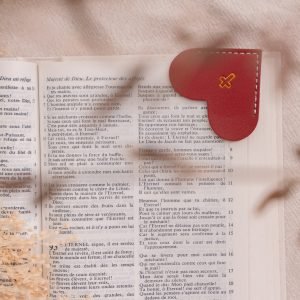 Marque-page coeur bordeaux